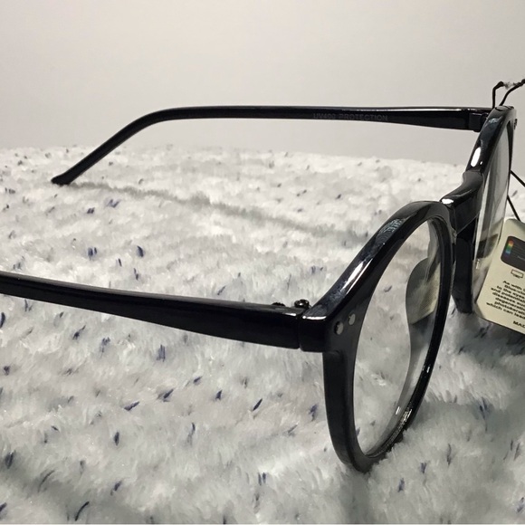 Glasses with clear lens - Picture 2 of 5